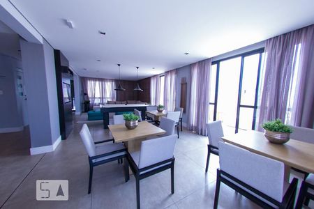 Studio à venda com 27m², 1 quarto e 1 vaga Studio à venda com 27m², 1 quarto e 1 vagaSalão de festas/jogos