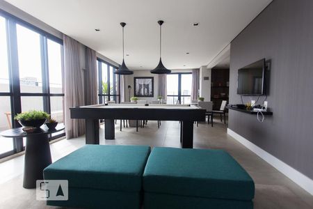 Studio à venda com 27m², 1 quarto e 1 vaga Studio à venda com 27m², 1 quarto e 1 vagaSalão de festas/jogos