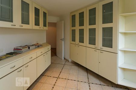 Apartamento para alugar com 198m², 3 quartos e 2 vagasCozinha - Armários