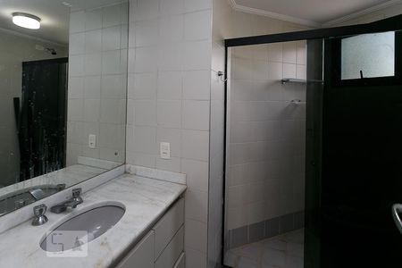 Apartamento para alugar com 198m², 3 quartos e 2 vagasBanheiro