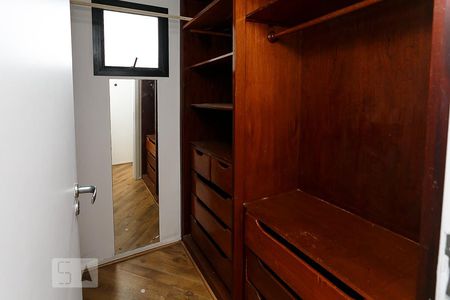Apartamento para alugar com 198m², 3 quartos e 2 vagascloset suíte-2