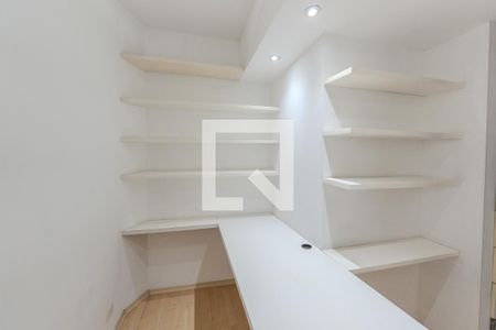 Apartamento à venda com 98m², 1 quarto e 2 vagas Apartamento à venda com 98m², 1 quarto e 2 vagasCloset da suíte