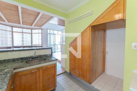 Apartamento à venda com 98m², 1 quarto e 2 vagas Apartamento à venda com 98m², 1 quarto e 2 vagasCozinha e Área de Serviço