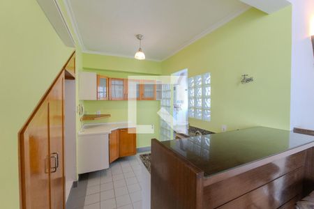 Apartamento à venda com 98m², 1 quarto e 2 vagas Apartamento à venda com 98m², 1 quarto e 2 vagasCozinha e Área de Serviço
