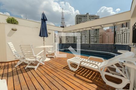 Apartamento à venda com 98m², 1 quarto e 2 vagas Apartamento à venda com 98m², 1 quarto e 2 vagasÁrea comum - Piscina
