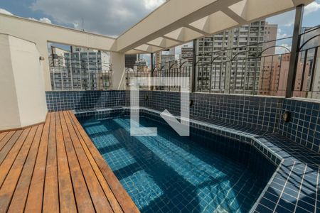 Apartamento à venda com 98m², 1 quarto e 2 vagas Apartamento à venda com 98m², 1 quarto e 2 vagasÁrea comum - Piscina