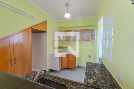 Apartamento à venda com 98m², 1 quarto e 2 vagas Apartamento à venda com 98m², 1 quarto e 2 vagasCozinha e Área de Serviço