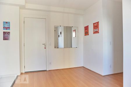 Sala de apartamento para alugar com 2 quartos, 42m² em Bom Retiro, São Paulo