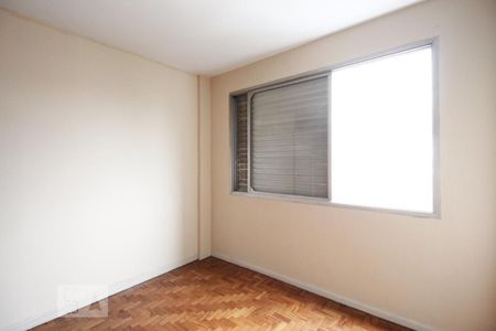 Apartamento para alugar com 78m², 3 quartos e 1 vaga Apartamento para alugar com 78m², 3 quartos e 1 vagaQuarto