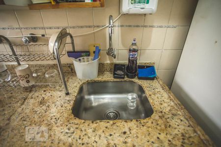 Apartamento para alugar com 70m², 2 quartos e 1 vagaDetalhe - Cozinha