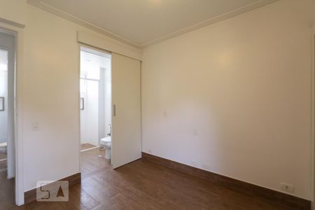 Apartamento para alugar com 70m², 2 quartos e 1 vaga Apartamento para alugar com 70m², 2 quartos e 1 vagaSuíte