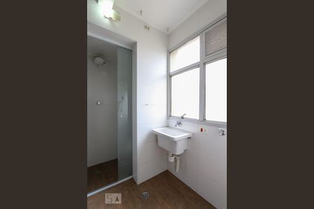 Apartamento para alugar com 70m², 2 quartos e 1 vaga Apartamento para alugar com 70m², 2 quartos e 1 vagaÁrea de serviço