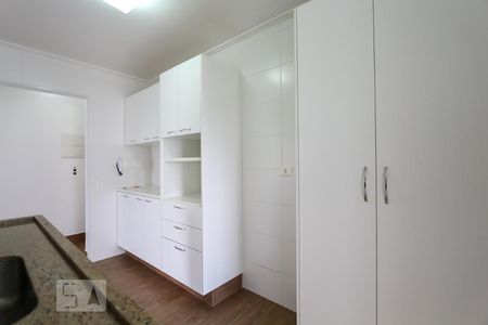 Apartamento para alugar com 70m², 2 quartos e 1 vaga Apartamento para alugar com 70m², 2 quartos e 1 vagaCozinha