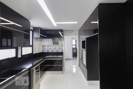 Apartamento à venda com 360m², 4 quartos e 3 vagasCozinha