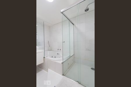 Apartamento à venda com 360m², 4 quartos e 3 vagasBanheiro Suíte 1