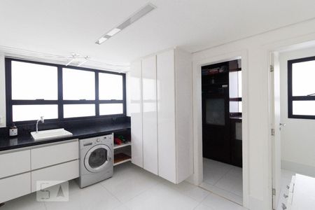 Apartamento à venda com 360m², 4 quartos e 3 vagasÁrea de Serviço