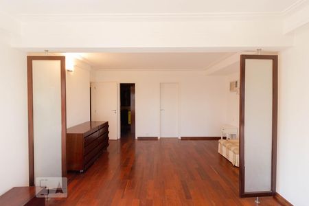 Apartamento à venda com 360m², 4 quartos e 3 vagasSuíte 1