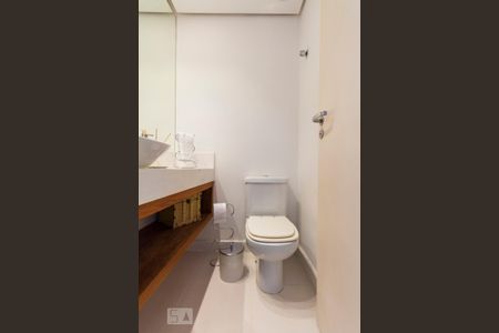 Apartamento à venda com 202m², 4 quartos e 3 vagasLavabo