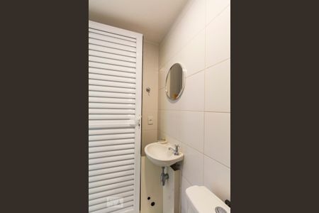 Apartamento à venda com 202m², 4 quartos e 3 vagasBanheiro de Serviço