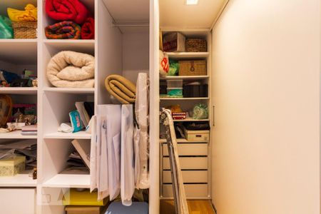 Apartamento à venda com 202m², 4 quartos e 3 vagasQuarto 4 - Suíte