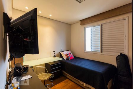 Apartamento à venda com 202m², 4 quartos e 3 vagasQuarto 2 - Suíte
