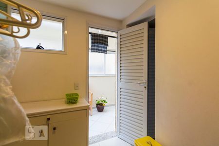Apartamento à venda com 202m², 4 quartos e 3 vagasQuarto de Serviço