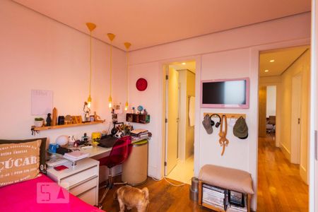 Apartamento à venda com 202m², 4 quartos e 3 vagasQuarto 3 - Suíte