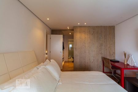 Apartamento à venda com 202m², 4 quartos e 3 vagasQuarto 4 - Suíte