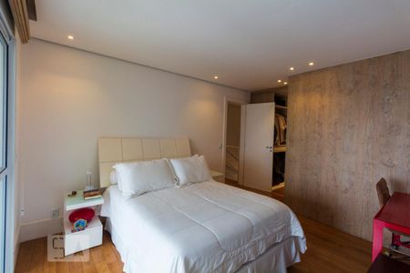Apartamento à venda com 202m², 4 quartos e 3 vagasQuarto 4 - Suíte