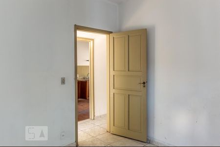 Casa à venda com 200m², 7 quartos e 6 vagasQuarto 2