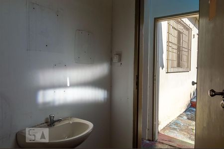 Casa à venda com 200m², 7 quartos e 6 vagasBanheiro da Suíte