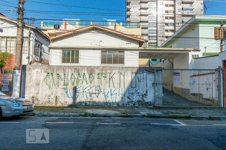 Casa à venda com 200m², 7 quartos e 6 vagasFachada