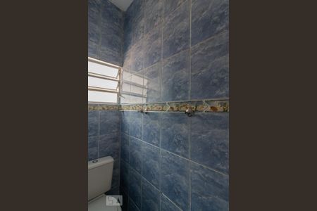 Banheiro de kitnet/studio para alugar com 1 quarto, 32m² em Cambuci, São Paulo