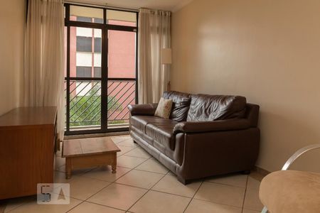 Sala de apartamento para alugar com 3 quartos, 76m² em Vila Campestre, São Paulo