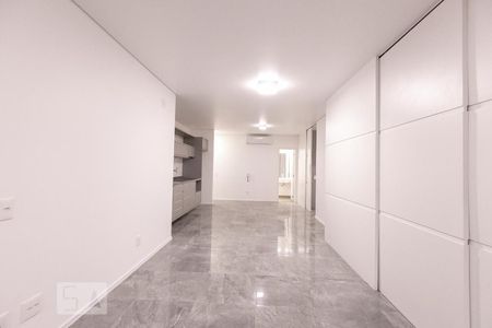 Sala de apartamento para alugar com 2 quartos, 72m² em Indianópolis, São Paulo