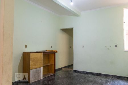 Casa para alugar com 157m², 4 quartos e 2 vagasSala