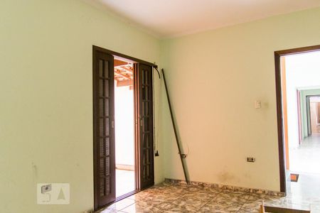 Casa à venda com 157m², 4 quartos e 2 vagasSuíte 2