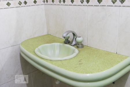 Casa à venda com 157m², 4 quartos e 2 vagasBanheiro Suíte 2