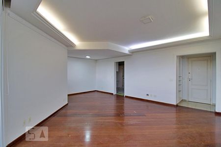 Apartamento para alugar com 148m², 3 quartos e 3 vagasSala