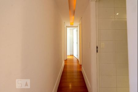 Corredor de apartamento à venda com 2 quartos, 100m² em Lagoa, Rio de Janeiro