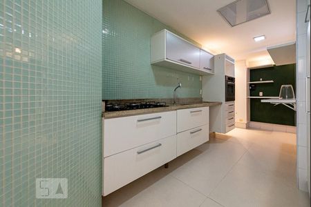 Apartamento à venda com 100m², 2 quartos e 2 vagas Apartamento à venda com 100m², 2 quartos e 2 vagasCozinha