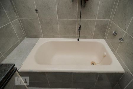 Apartamento à venda com 60m², 2 quartos e 1 vaga Apartamento à venda com 60m², 2 quartos e 1 vagaBanheiro