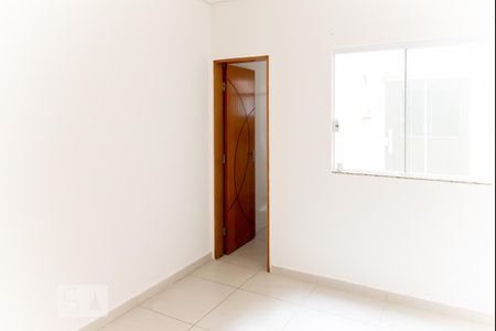 Casa para alugar com 100m², 2 quartos e 1 vaga Casa para alugar com 100m², 2 quartos e 1 vagaSuite
