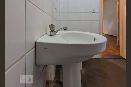 Apartamento para alugar com 90m², 3 quartos e sem vagaTorneira Banheiro Social