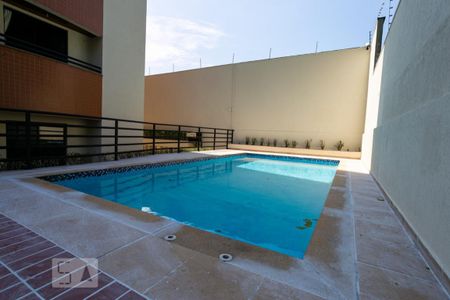 Apartamento à venda com 100m², 3 quartos e 2 vagasÁrea Comum - Piscina