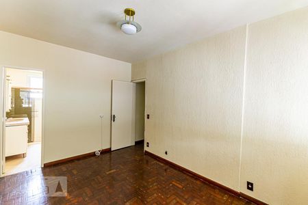 Apartamento para alugar com 127m², 3 quartos e sem vagaSuite 