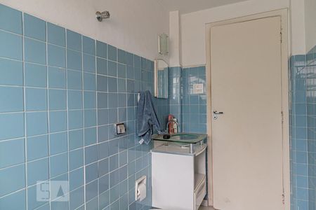 Banheiro de apartamento à venda com 1 quarto, 48m² em Vila Buarque, São Paulo