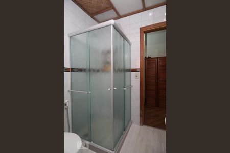 Casa para alugar com 486m², 5 quartos e 3 vagasBanheiro da Suíte 1