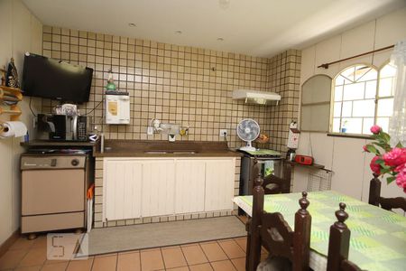 Casa para alugar com 486m², 5 quartos e 3 vagasCozinha