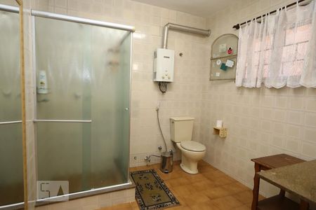 Casa para alugar com 486m², 5 quartos e 3 vagasBanheiro da Suíte 2